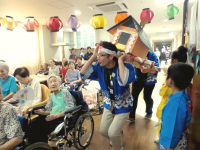 ゆりかご8月_夏祭り06